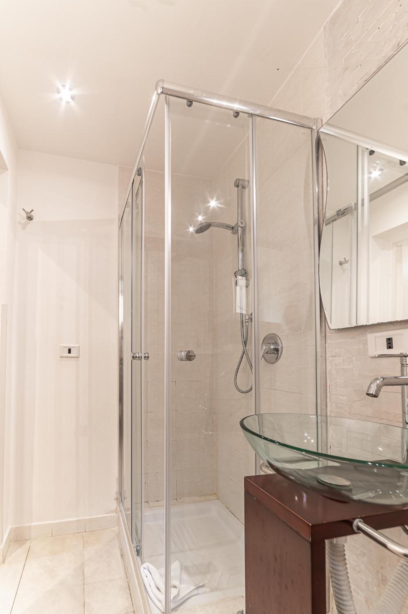 Bed and breakfast Cristel Cozy - Termini Train Station *