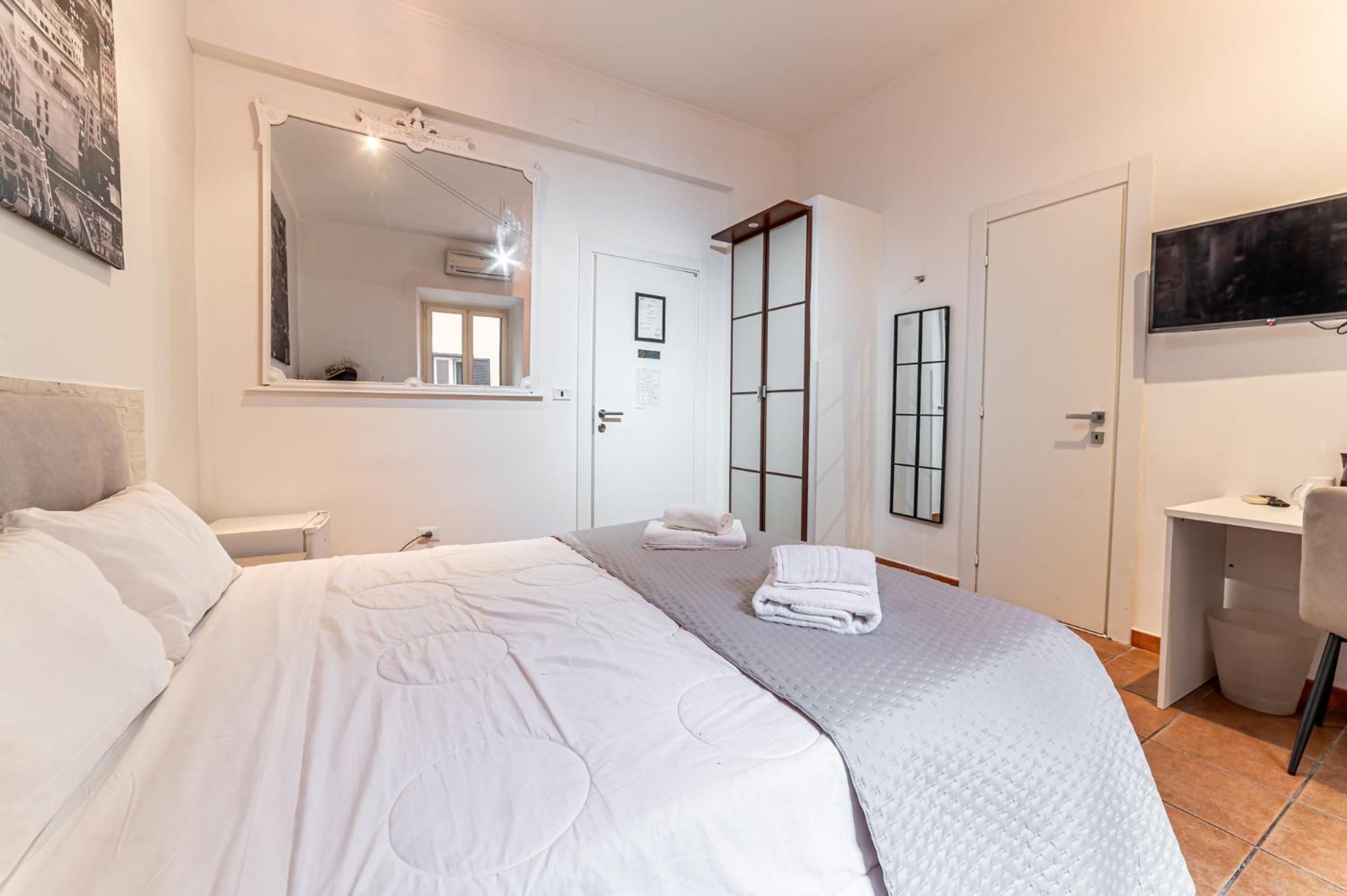 Bed and breakfast Cristel Cozy - Termini Train Station *
